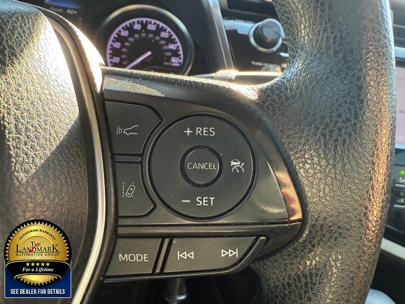 2018 Toyota Camry LE Auto (Natl)