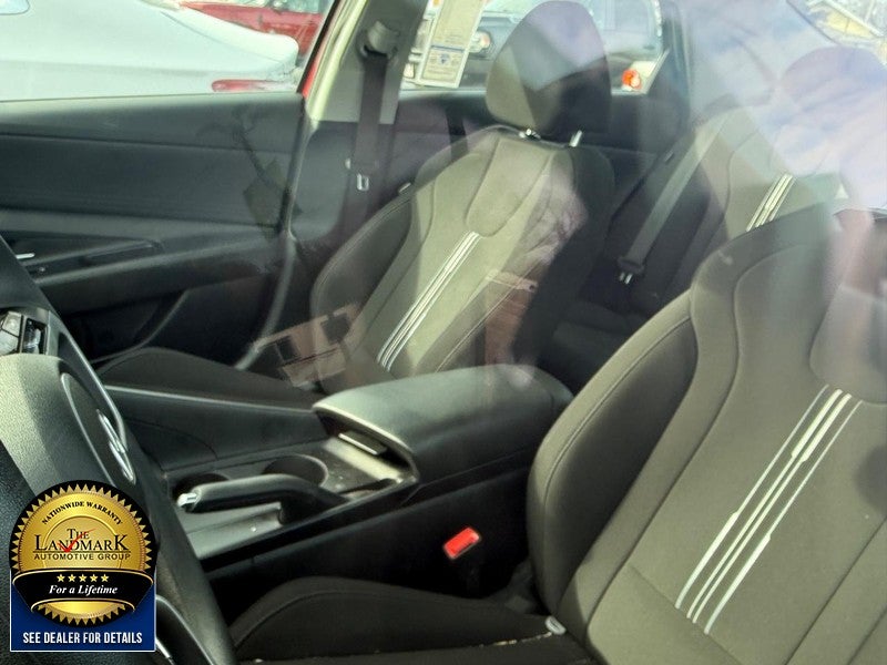 2024 Hyundai Elantra SEL IVT