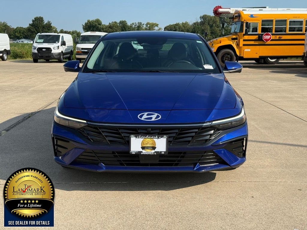 2024 Hyundai Elantra Limited IVT