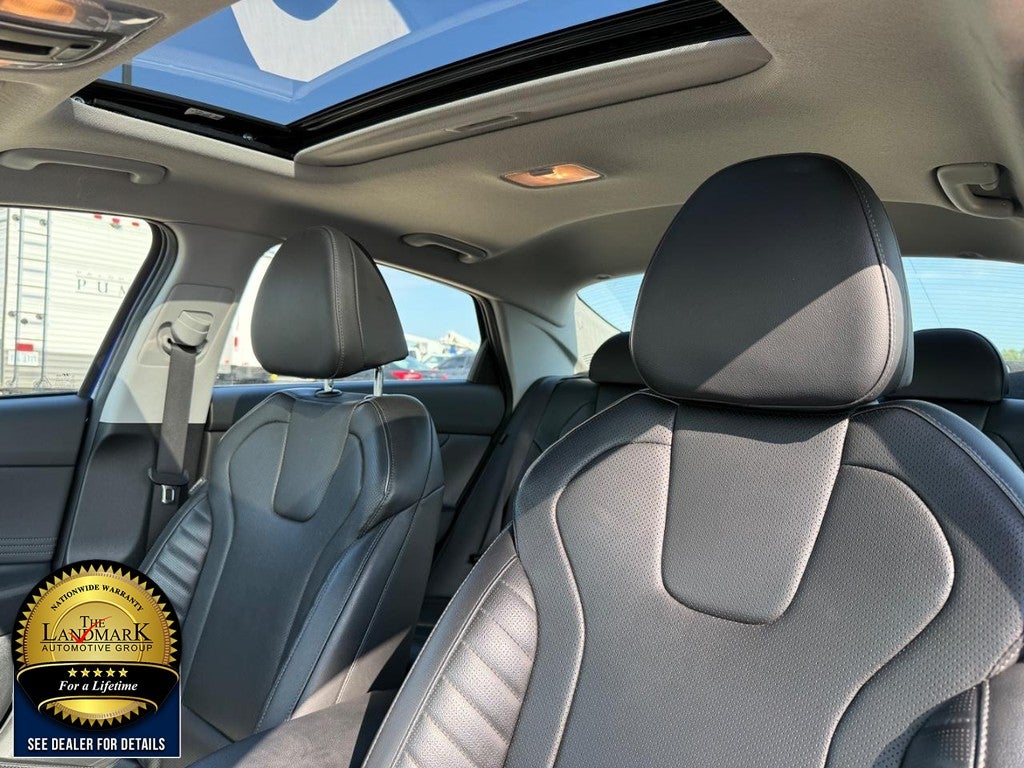 2024 Hyundai Elantra Limited IVT