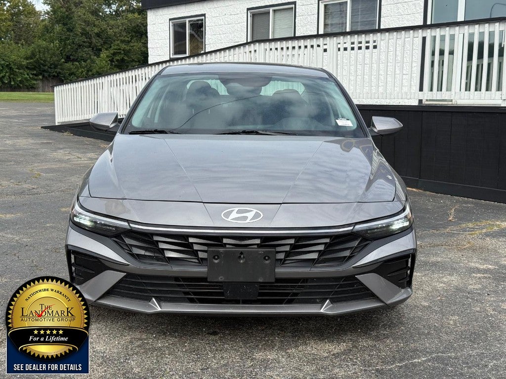 2025 Hyundai Elantra SEL Convenience IVT