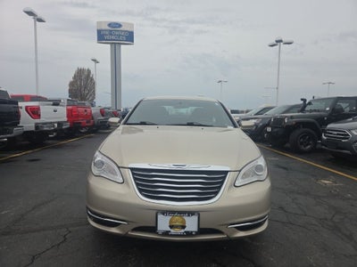 2013 Chrysler 200 4dr Sdn Touring
