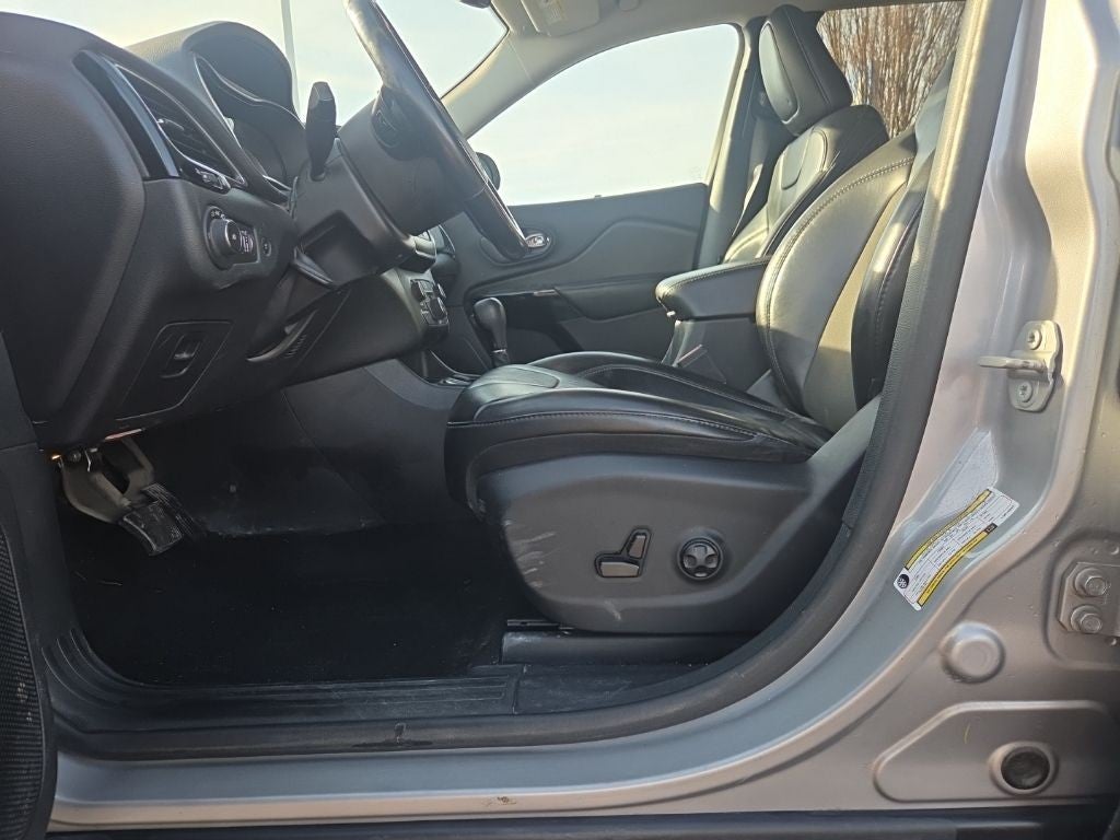 2020 Jeep Cherokee Altitude