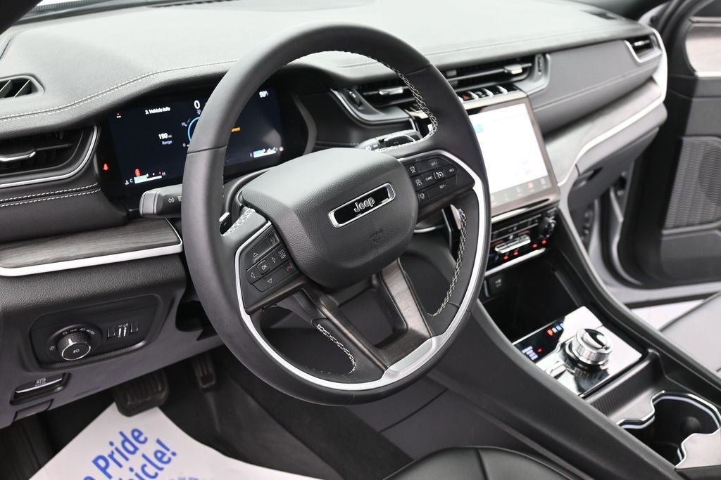 2025 Jeep Grand Cherokee L Limited 4x4