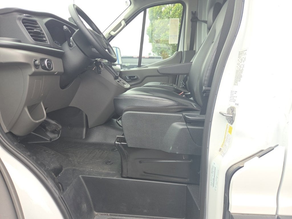 2024 Ford Transit Cutaway T-350 RWD DRW 138" WB 9950 GVWR