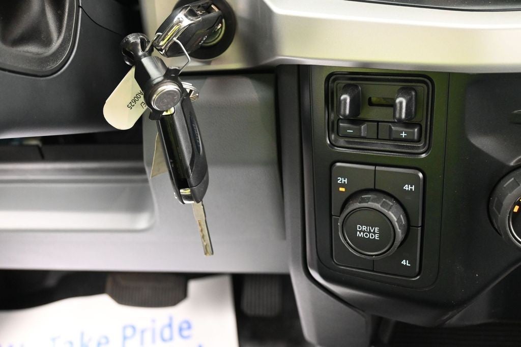 2024 Ford Super Duty F-350 DRW XL 145 WB