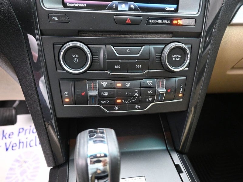 2016 Ford Explorer FWD 4dr XLT