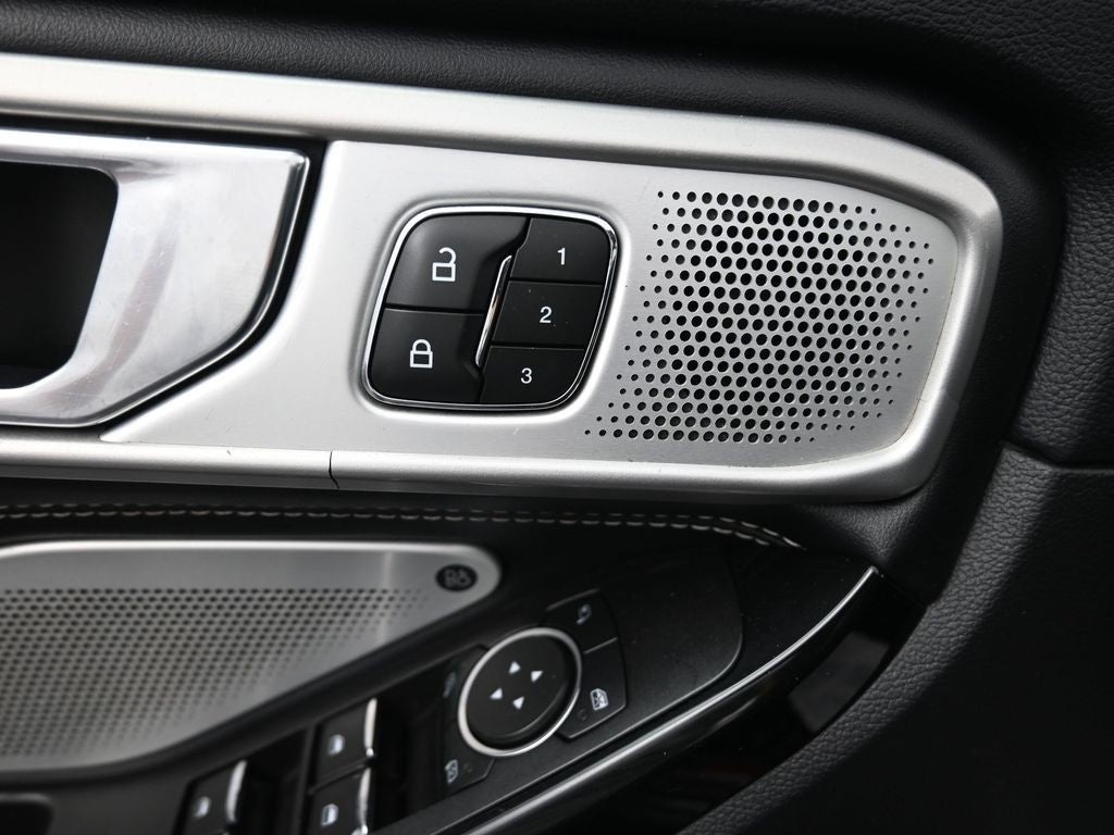 2022 Ford Explorer ST 4WD