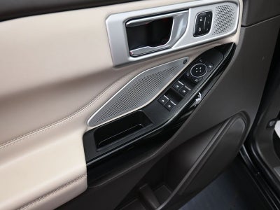 2022 Ford Explorer Platinum 4WD