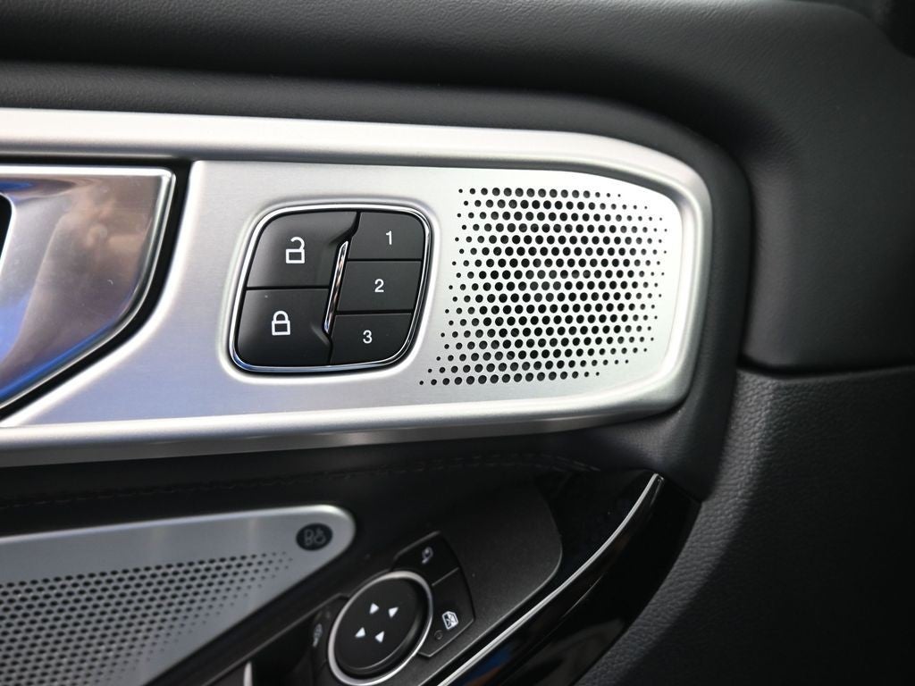 2023 Ford Explorer Platinum 4WD