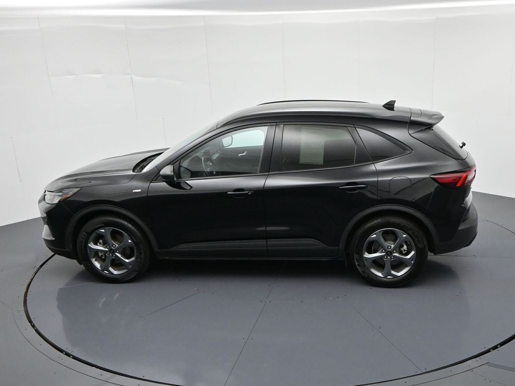 2025 Ford Escape ST-Line FWD