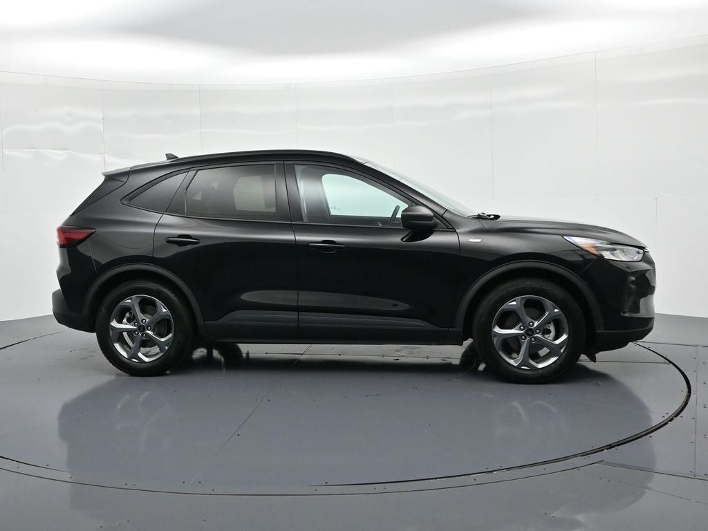 2025 Ford Escape ST-Line FWD