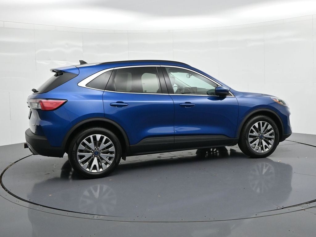 2022 Ford Escape Titanium AWD