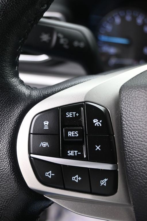 2022 Ford Explorer XLT RWD