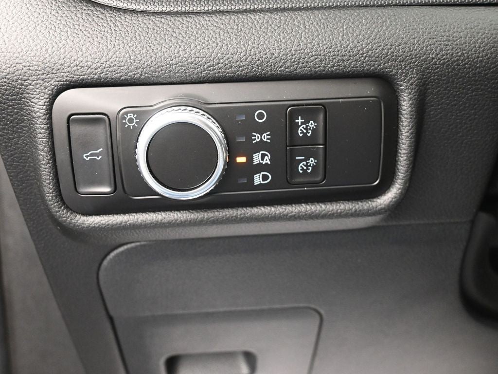 2023 Ford Explorer Base 4WD