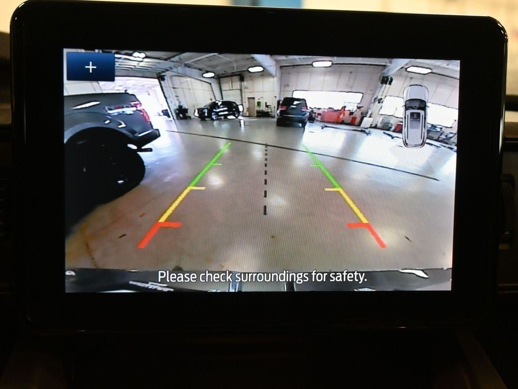 2023 Ford Explorer Base 4WD