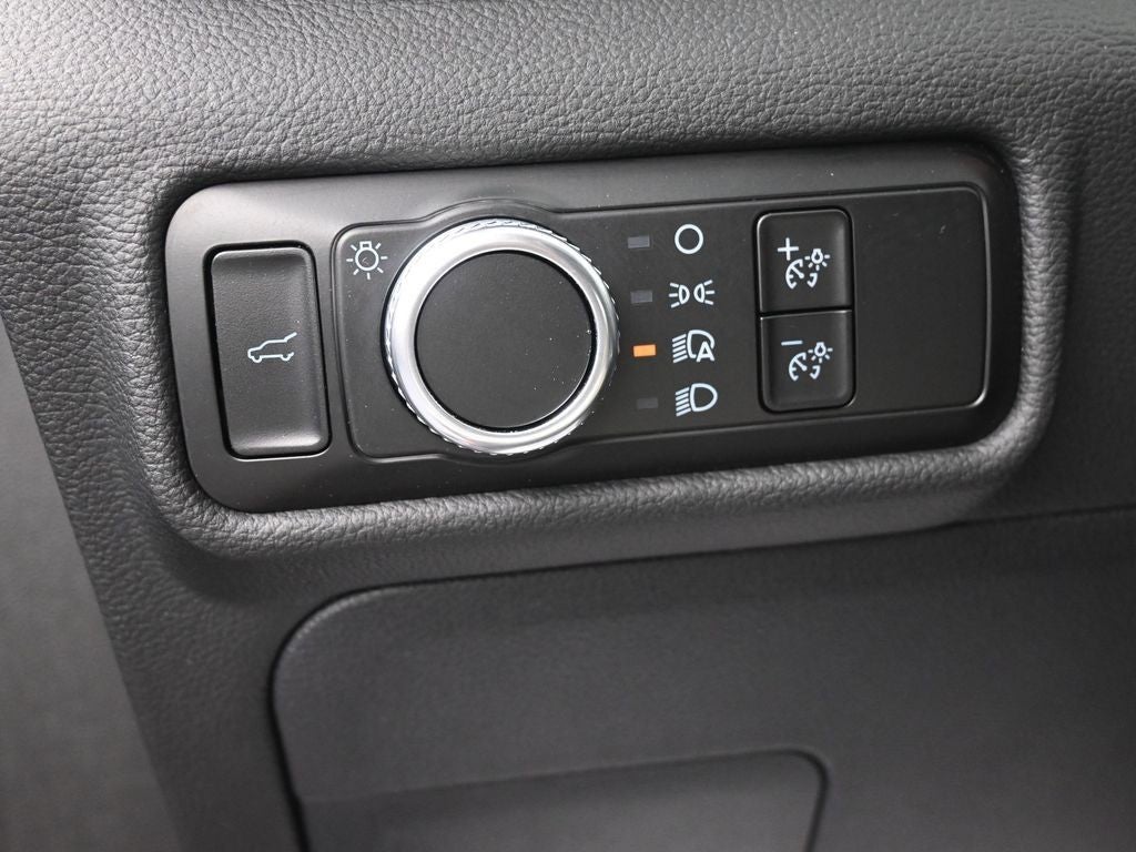 2023 Ford Explorer Base 4WD