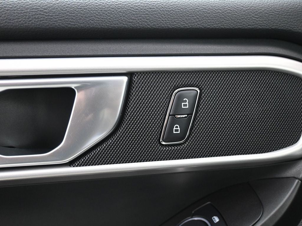 2023 Ford Explorer Base 4WD