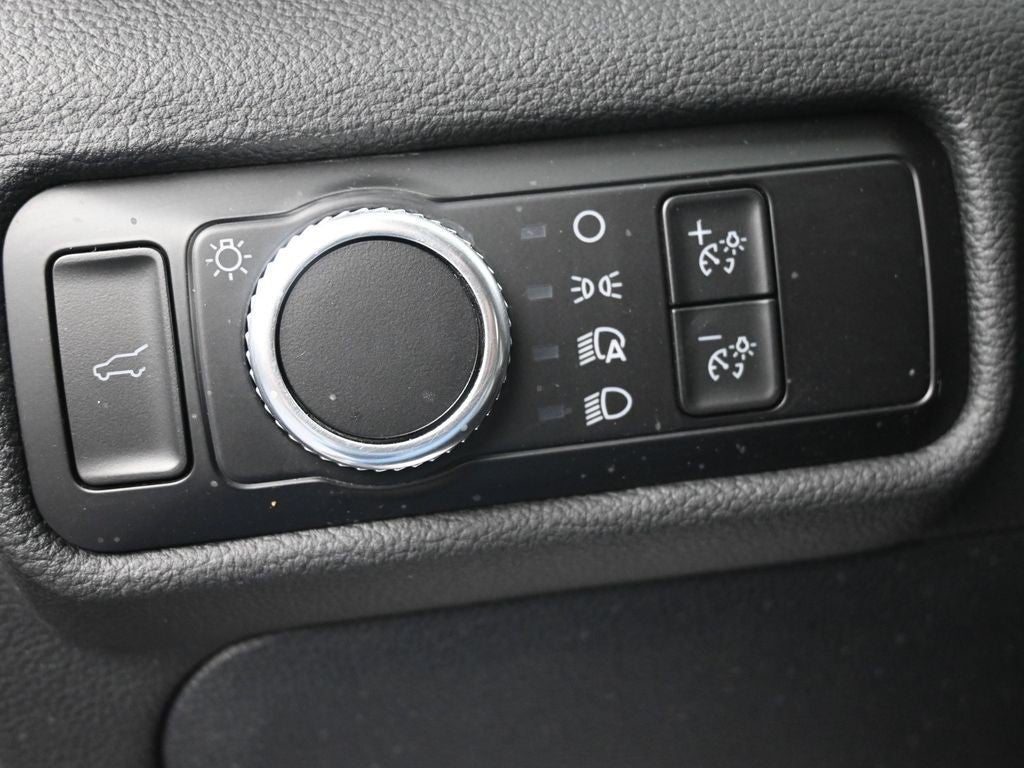 2023 Ford Explorer Base 4WD
