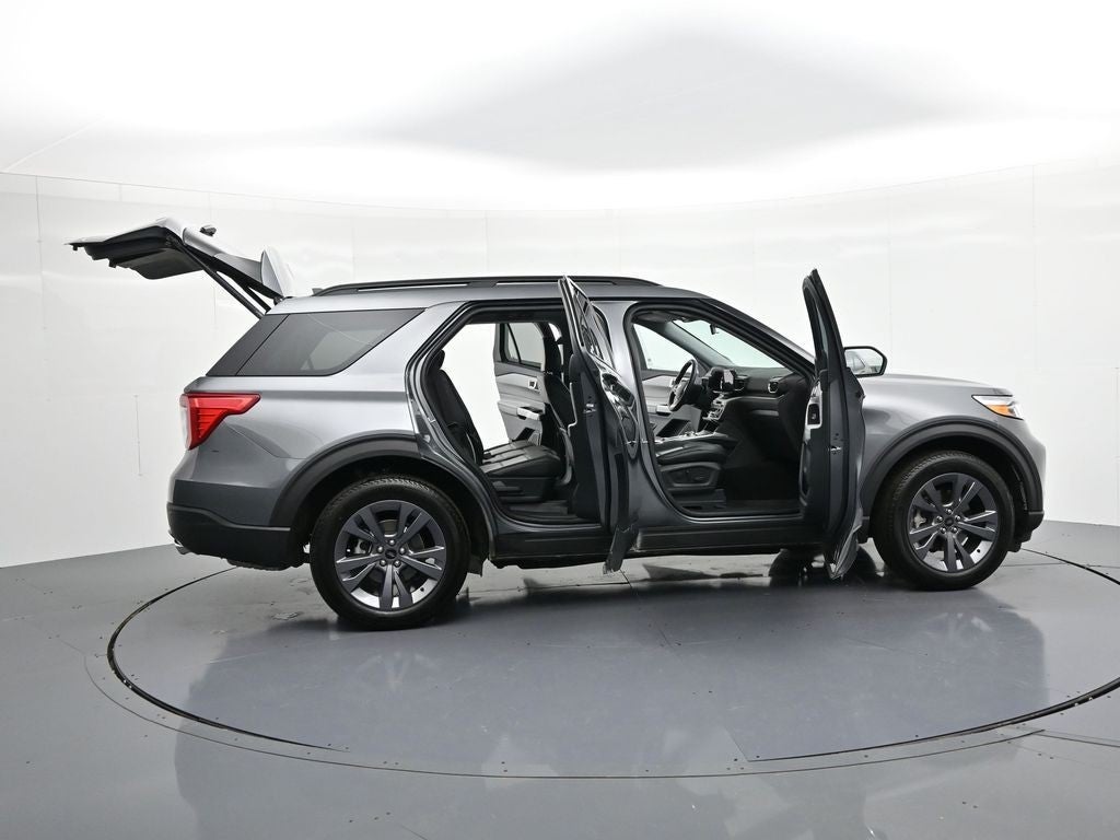 2023 Ford Explorer XLT 4WD