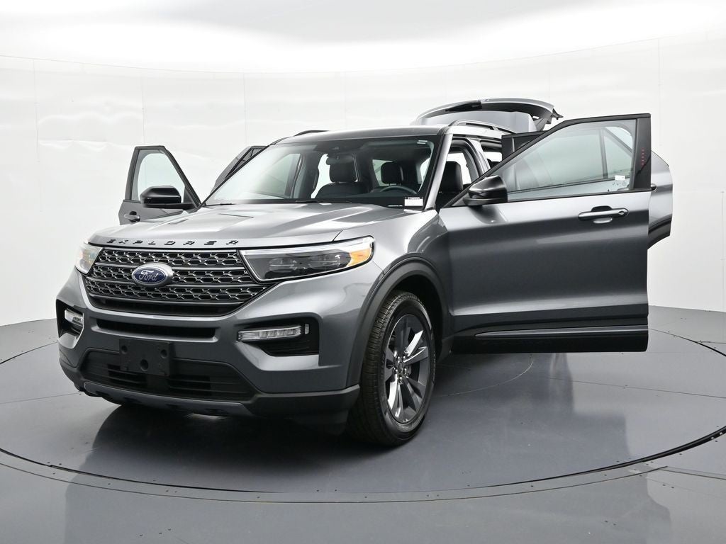 2023 Ford Explorer XLT 4WD