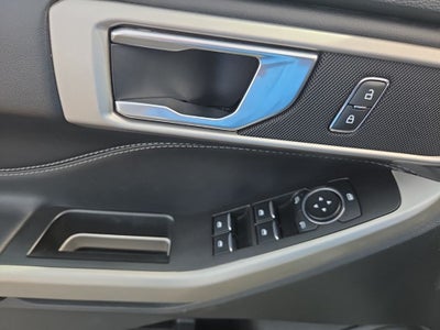 2022 Ford Explorer XLT 4WD