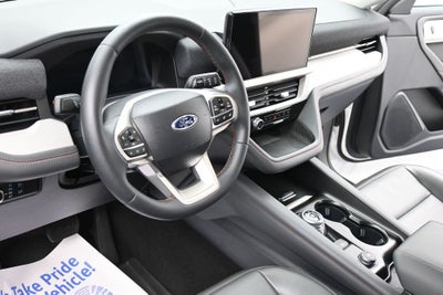 2025 Ford Explorer Active 4WD