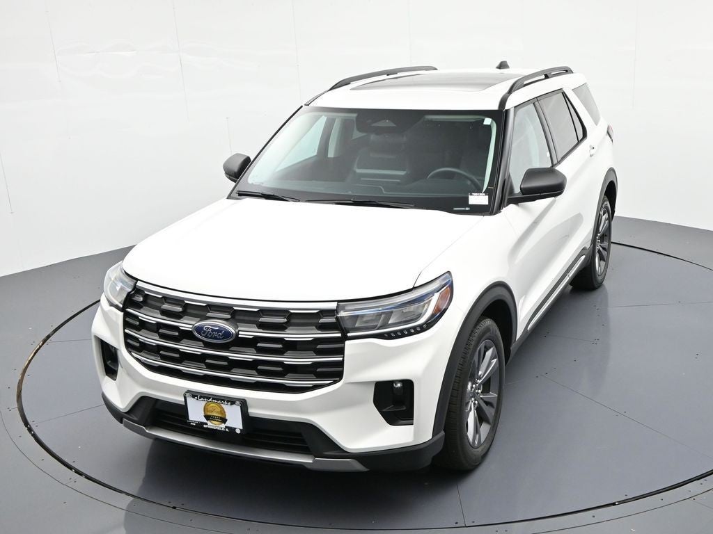 2025 Ford Explorer Active 4WD