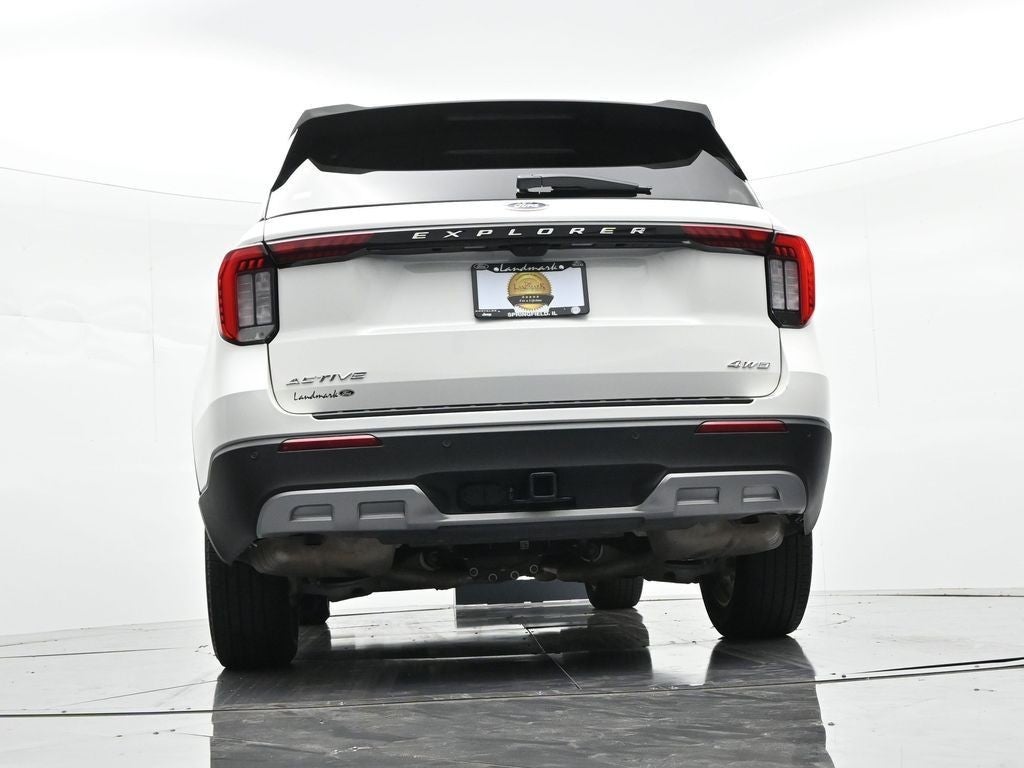 2025 Ford Explorer Active 4WD
