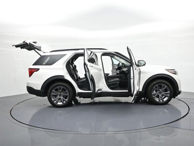 2025 Ford Explorer Active 4WD