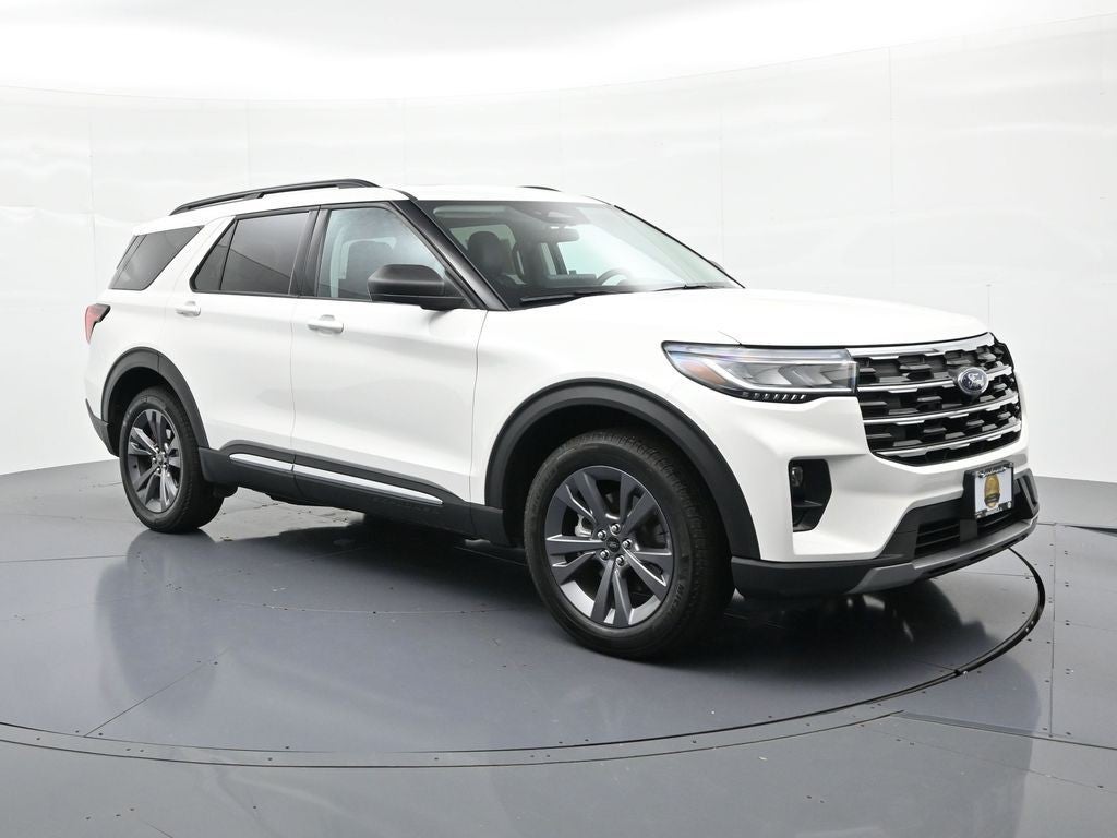 2025 Ford Explorer Active 4WD