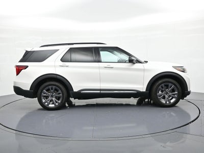 2025 Ford Explorer Active 4WD