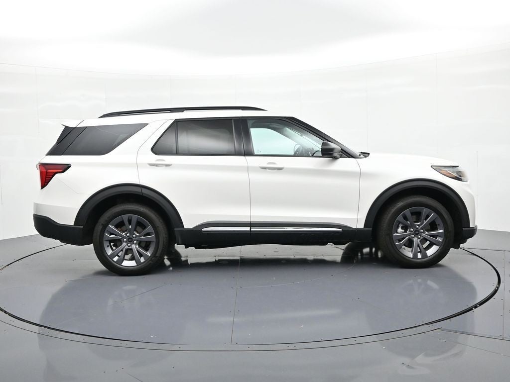2025 Ford Explorer Active 4WD