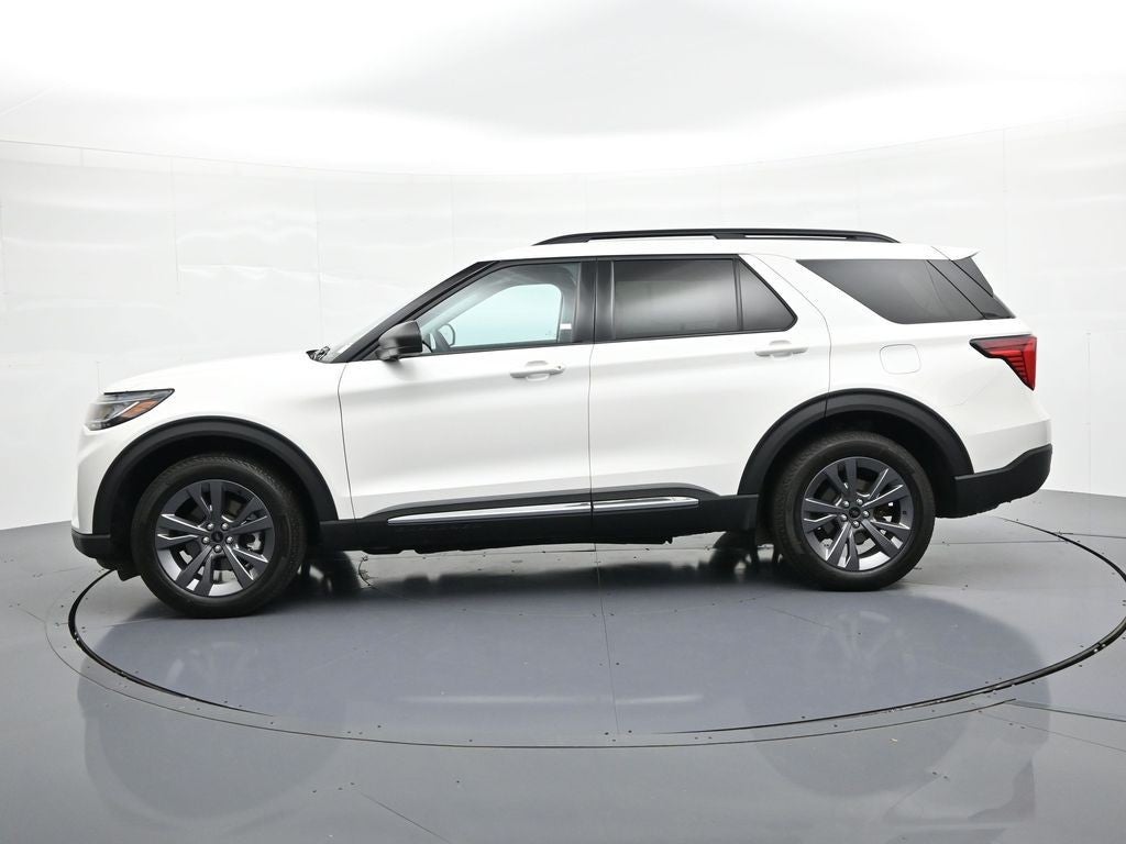 2025 Ford Explorer Active 4WD