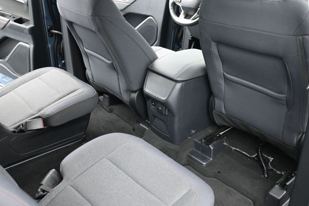 2025 Ford Explorer Active 4WD