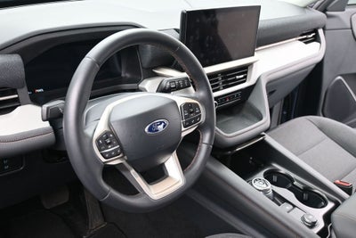 2025 Ford Explorer Active 4WD