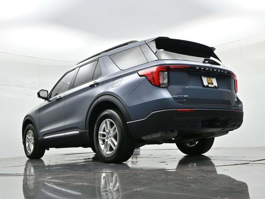 2025 Ford Explorer Active 4WD