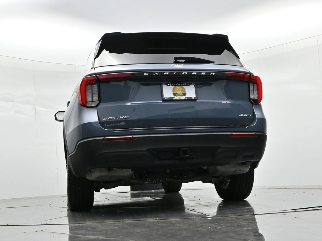 2025 Ford Explorer Active 4WD