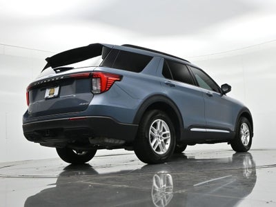 2025 Ford Explorer Active 4WD