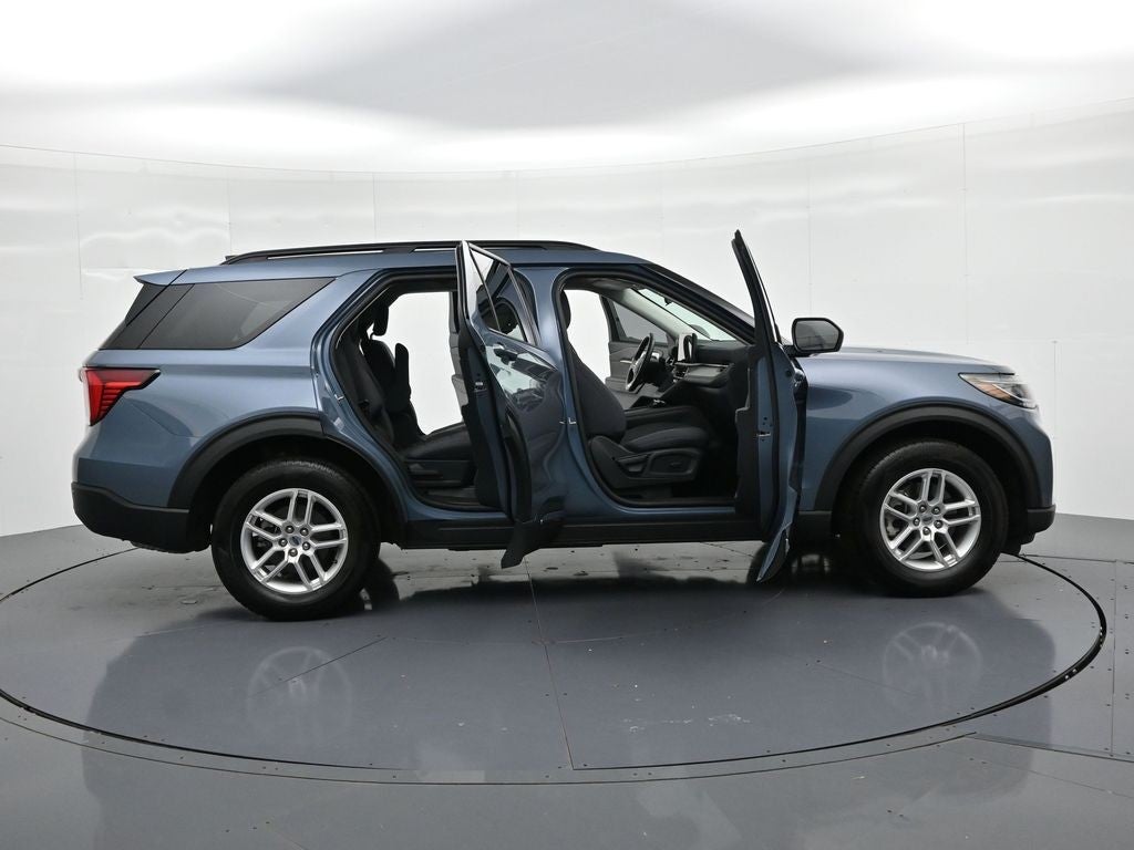 2025 Ford Explorer Active 4WD