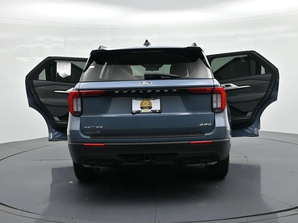 2025 Ford Explorer Active 4WD