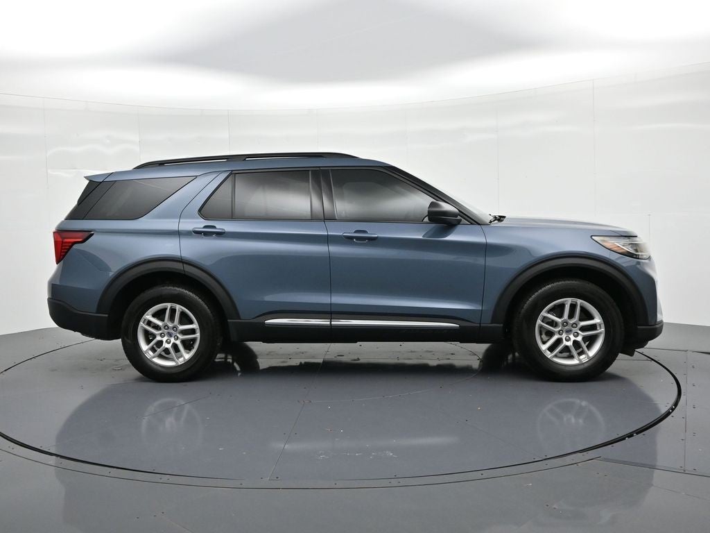 2025 Ford Explorer Active 4WD