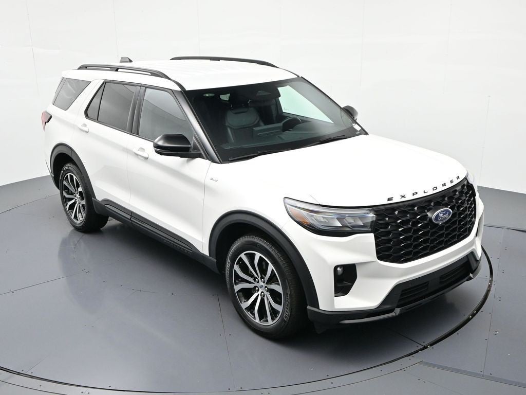 2025 Ford Explorer ST-Line 4WD