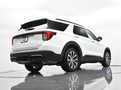 2025 Ford Explorer ST-Line 4WD