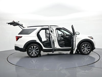 2025 Ford Explorer ST-Line 4WD