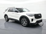 2025 Ford Explorer ST-Line 4WD