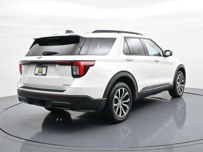 2025 Ford Explorer ST-Line 4WD