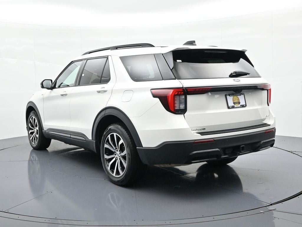 2025 Ford Explorer ST-Line 4WD