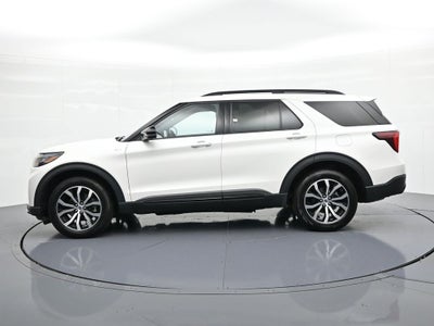 2025 Ford Explorer ST-Line 4WD