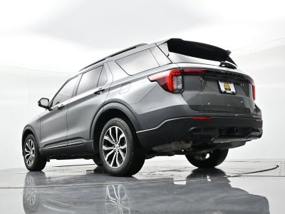 2025 Ford Explorer ST-Line 4WD